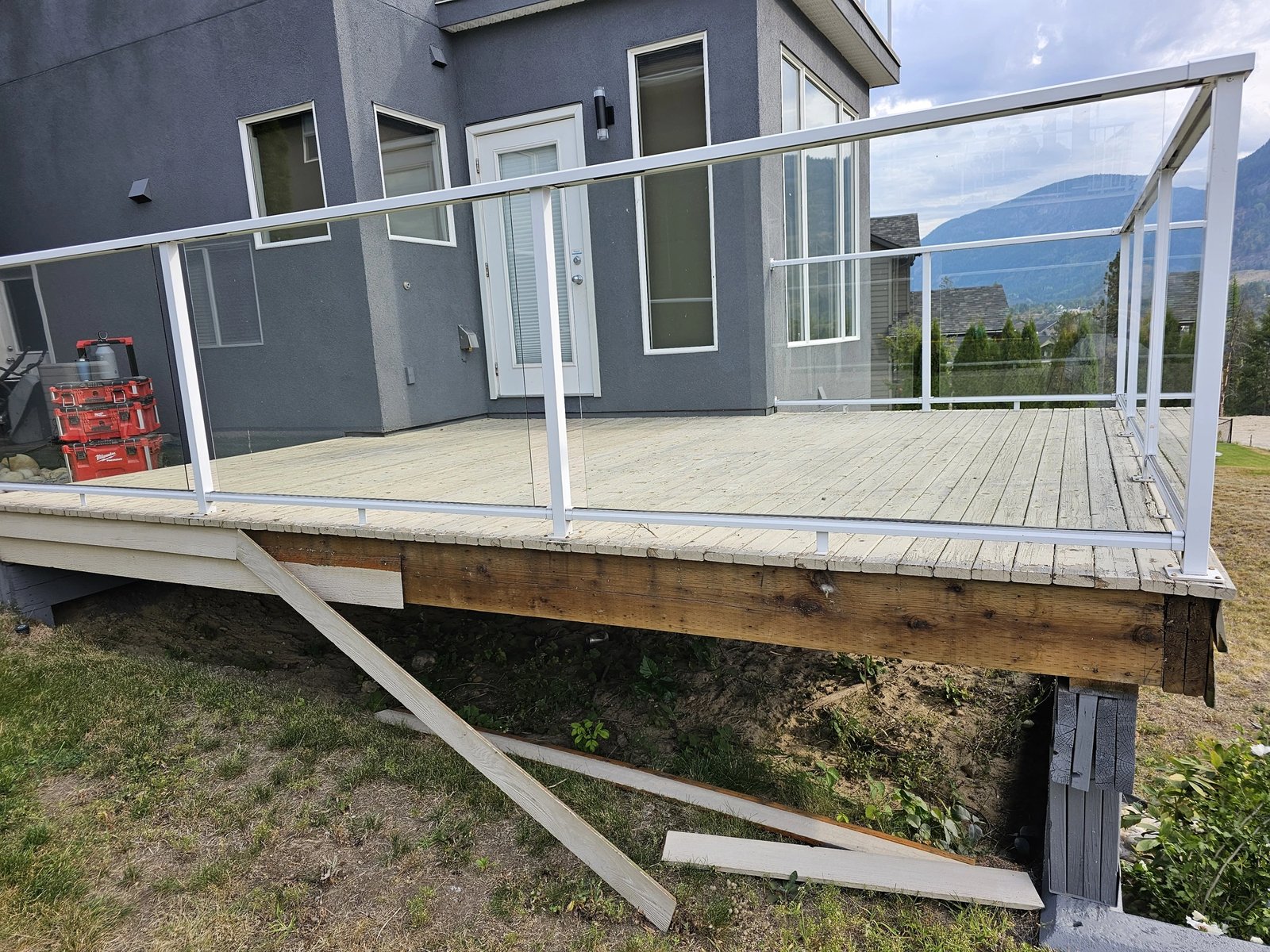 Covered Deck & Pergola Rebuild — Before